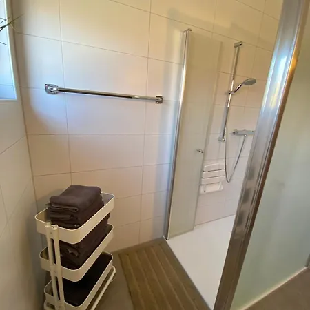 Gemuetliche Eg-ferienwohnung Brazil Mit Eingezaeunten Garten Apartment *