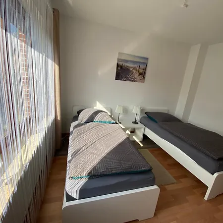 Apartment Gemuetliche Eg-ferienwohnung Brazil Mit Eingezaeunten Garten *