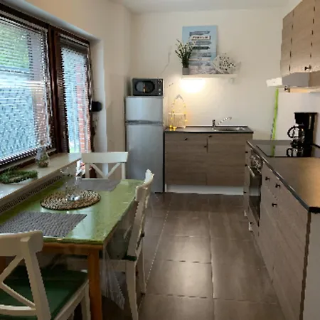 Gemuetliche Eg-ferienwohnung Brazil Mit Eingezaeunten Garten